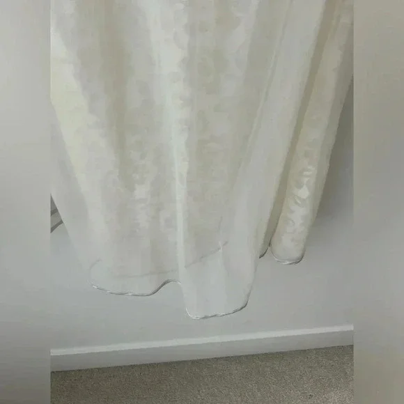 Vintage Cream Lace Robe - Picture 4 of 12